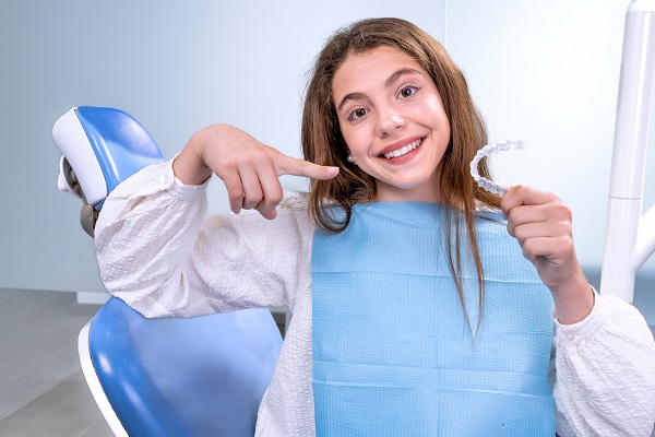 What to Ask Your General Dentist About Clear Braces for Teeth Straightening  - Media Center Dental Burbank California